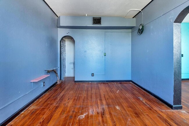 Building Photo - 521 N Dixie Hwy