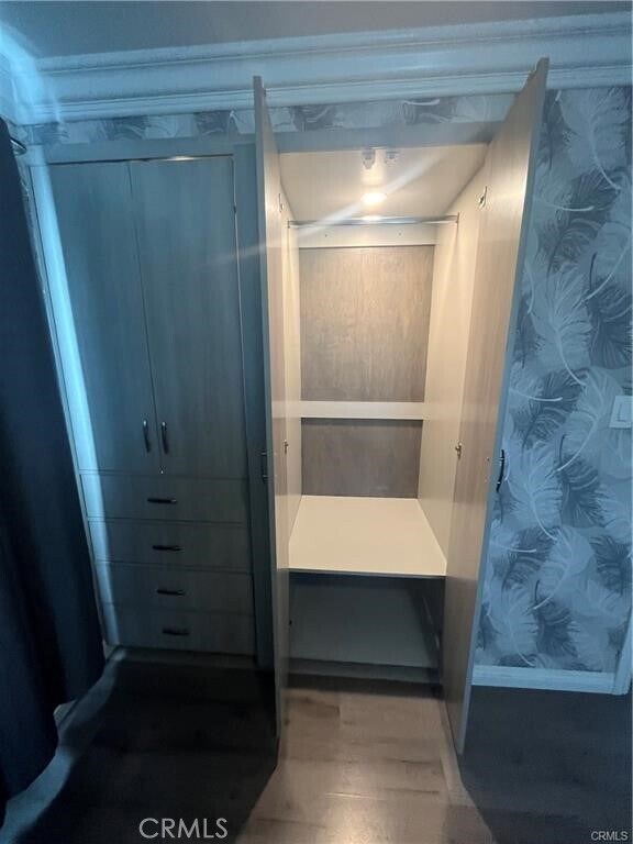 Building Photo - 12213 Pine St