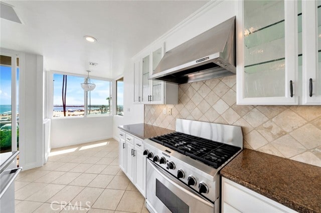 Building Photo - 3116 Breakers Dr