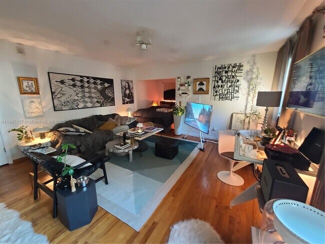 Building Photo - 1308 Drexel Ave