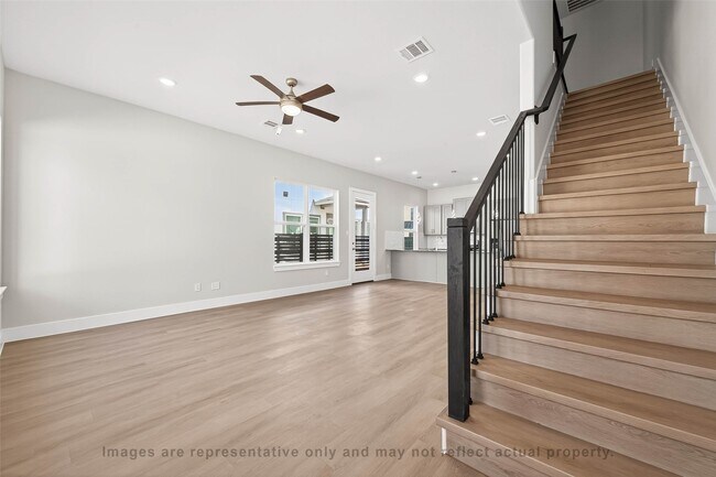 Building Photo - 10719 Mason Rd