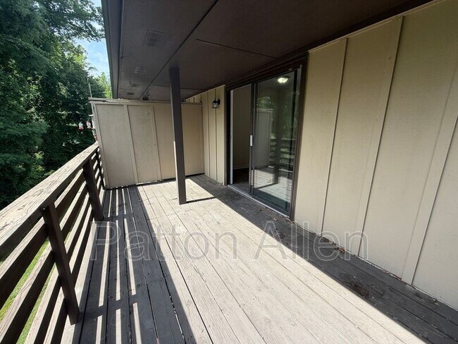 Building Photo - 48 Dawnwood Cir