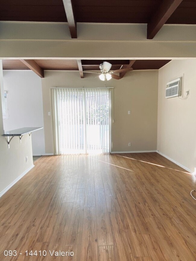 Building Photo - 14410 Valerio St