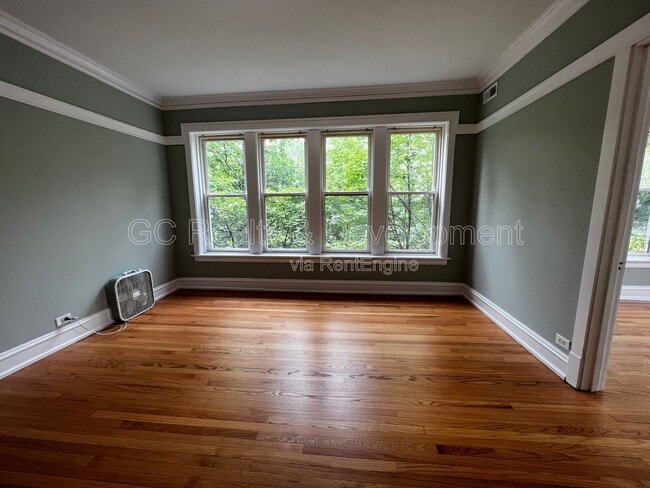 Building Photo - 2144 W Estes Ave