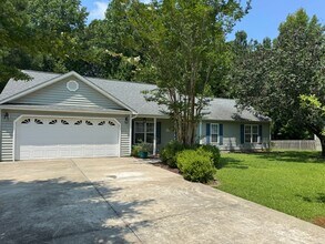 Building Photo - Sweet Home in Tucker Creek Estates