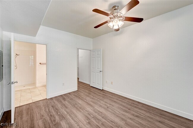 Building Photo - 10550 W Alexander Rd
