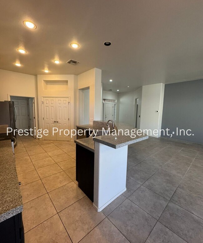 Building Photo - 5252 W Winding Desert Dr