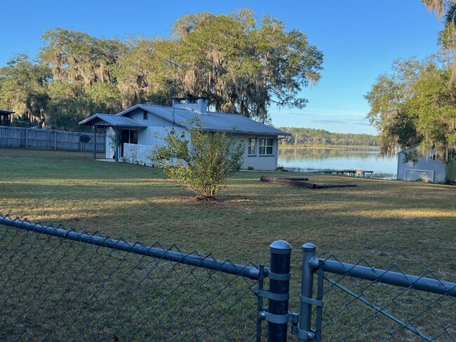 Building Photo - Waterfront Cottage