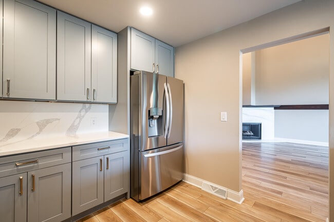 Building Photo - 12804 N Colony Dr