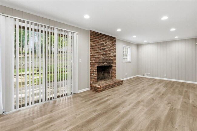 Building Photo - 4411 Langdon Dr