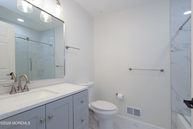 Building Photo - 42 Pennsbury Way