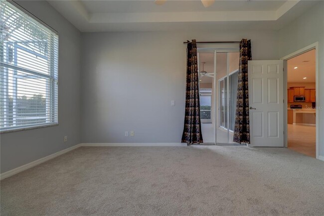 Building Photo - 10215 Evergreen Hill Dr