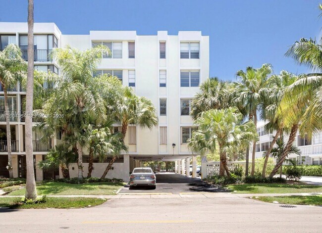 Building Photo - 250 Galen Dr