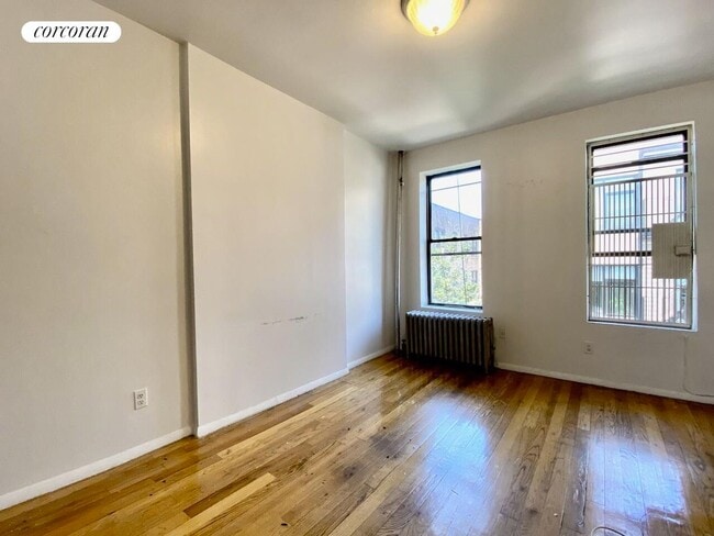 Building Photo - 313 W 114th St