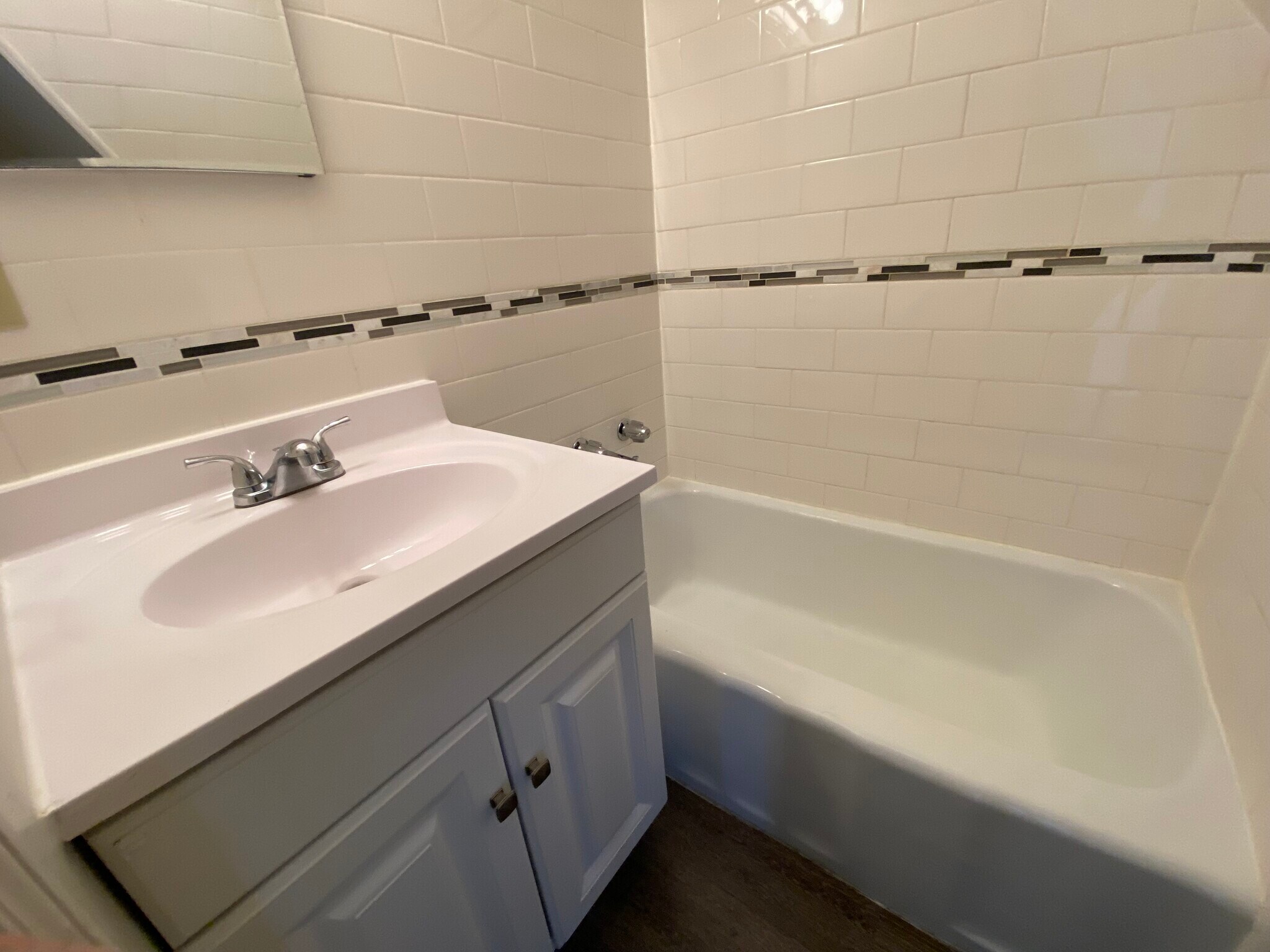 bathroom - 3916 Coleman St