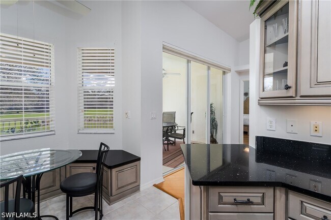 Building Photo - 640 Lalique Cir