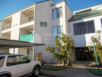 Building Photo - 2824 S Bartell Dr