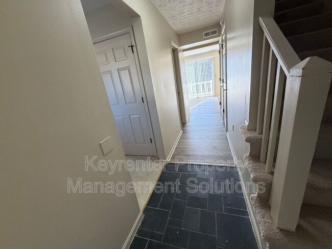 Building Photo - 700 Rife Rd