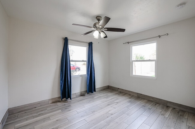 Building Photo - 3827 N 18th St