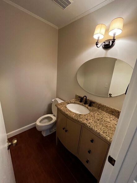 Building Photo - 129 Greengate Court