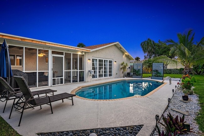 Building Photo - 3931 Flag Dr