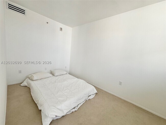 Building Photo - 2829 Indian Creek Dr