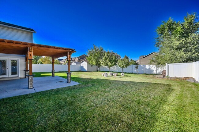 Building Photo - Great Family Home in Excellent Location!