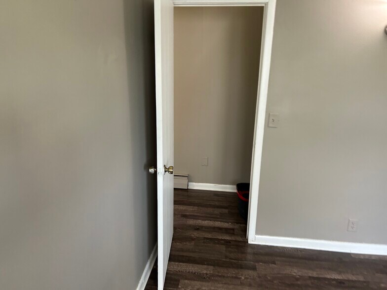 Bedroom - 1387 N Cole St