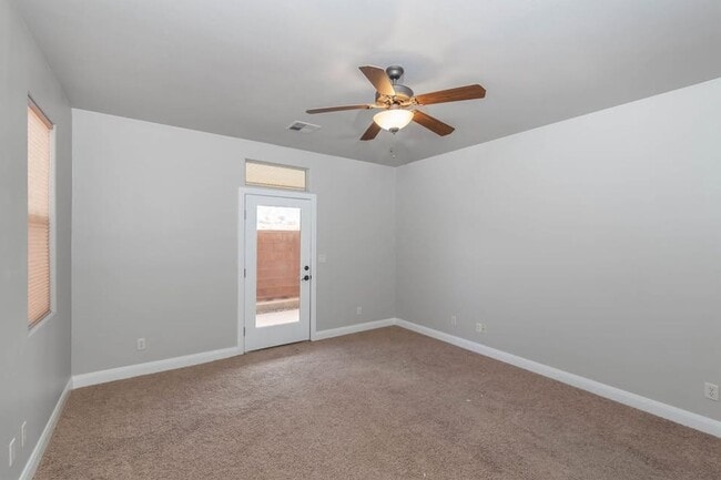 Building Photo - 4 Bedroom Single-Level Home In Hurricane