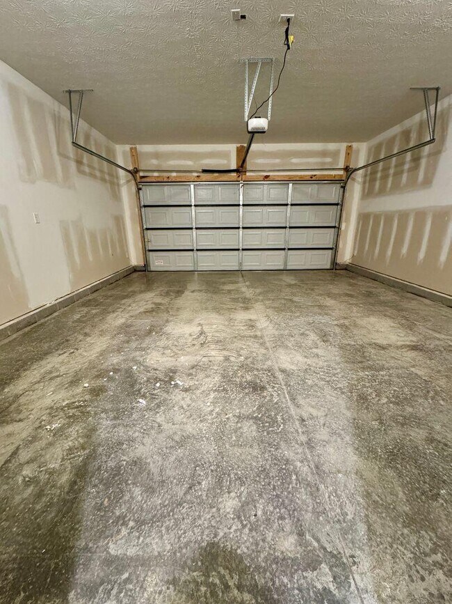 Building Photo - 106 Sidewinder Dr