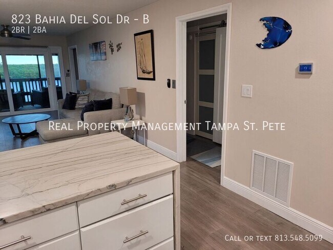 Building Photo - 823 Bahia Del Sol Dr