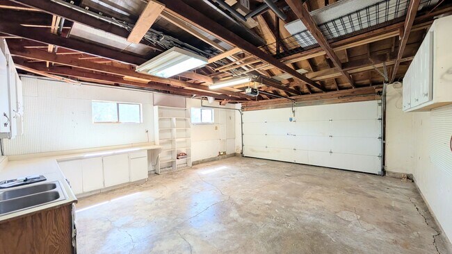 Building Photo - 3581 Cercis Way