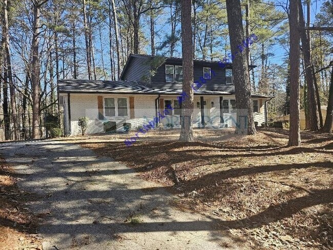Building Photo - Beautiful 4BR 2BA Home w/ Quartz + SS Kitchen • Fenced Yard • Deck & Porch in SW Atlanta
