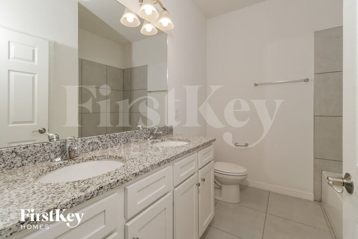 Building Photo - 584 Crown Rose Dr