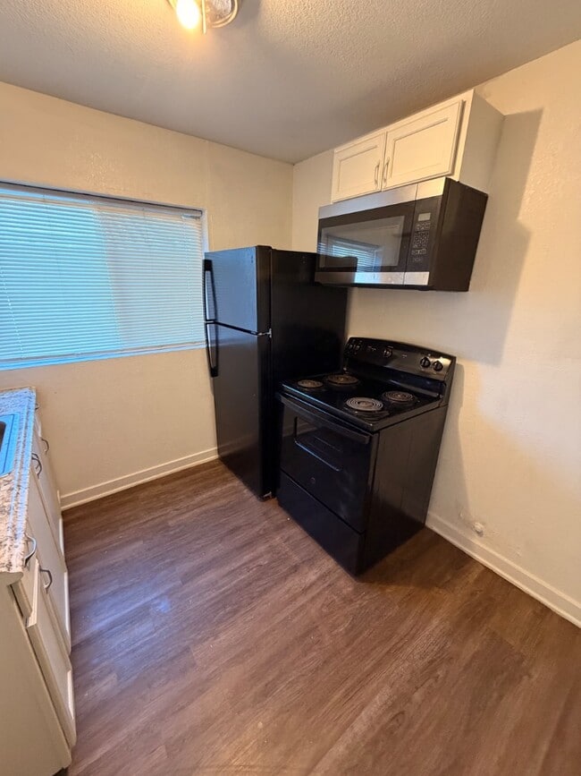 Building Photo - 1613 Washington Blvd