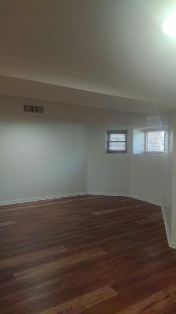 Building Photo - 1 bedroom in Chicago IL 60637