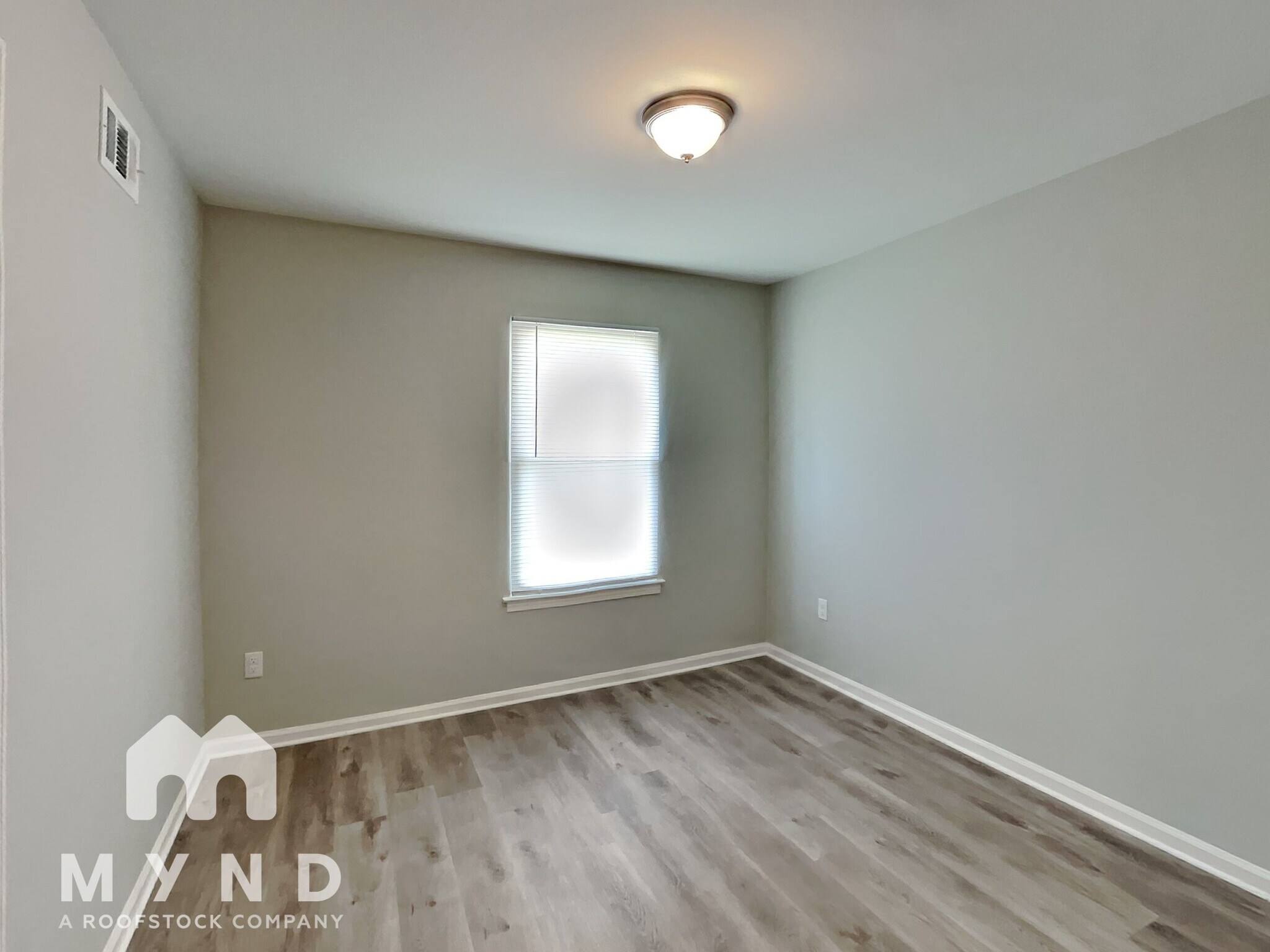 Building Photo - 3814 Silver Chalice Dr