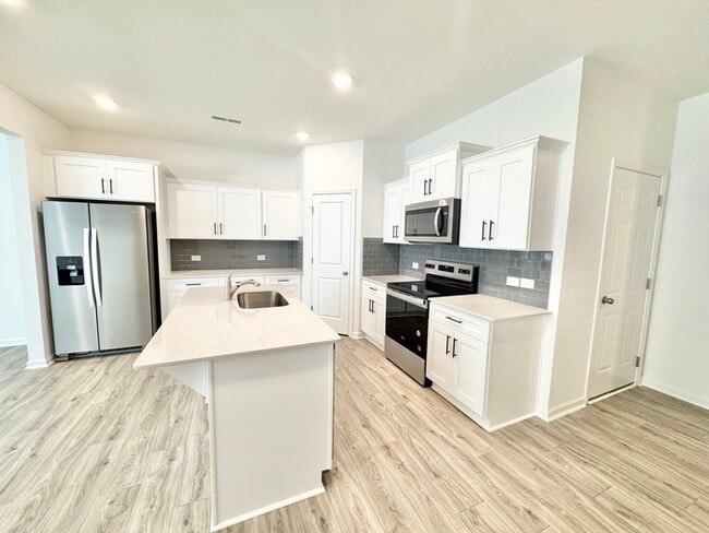 Building Photo - 4395 Mountain Ball Ln