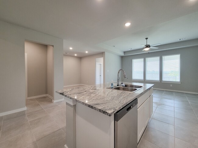 Building Photo - 2905 Terrace Grove Dr