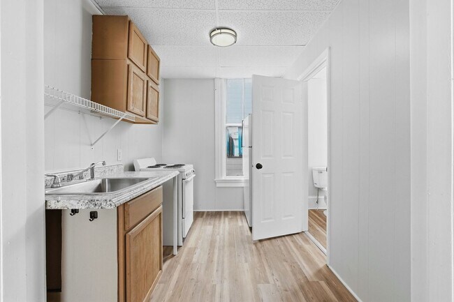 Building Photo - Fox Property Services