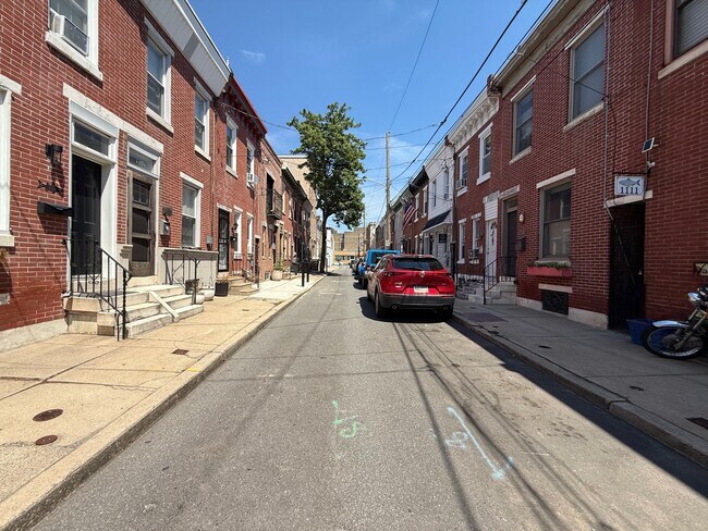 Building Photo - 1109 E Wilt St
