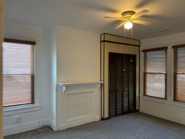 Building Photo - Charming 4-Bedroom Home in North Highland ...