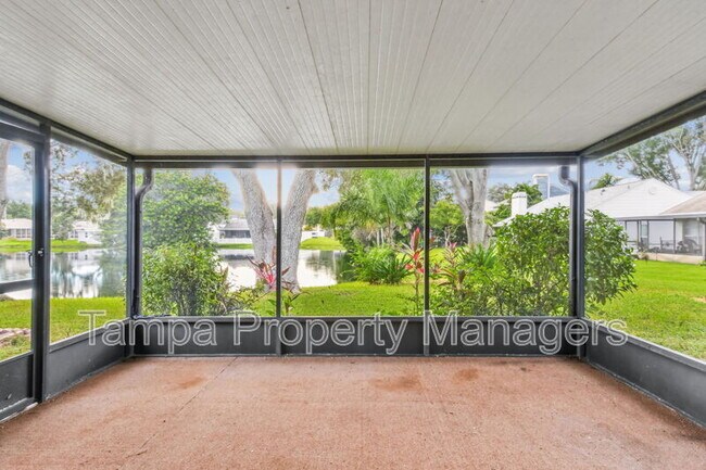 Building Photo - 16214 Pebblebrook Dr