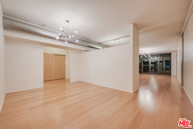 Building Photo - 1111 S Grand Ave