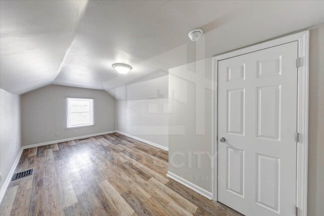 Building Photo - 3437 N Sherman Dr