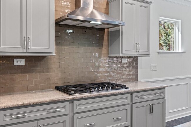 Building Photo - 460 Young Landing Ct