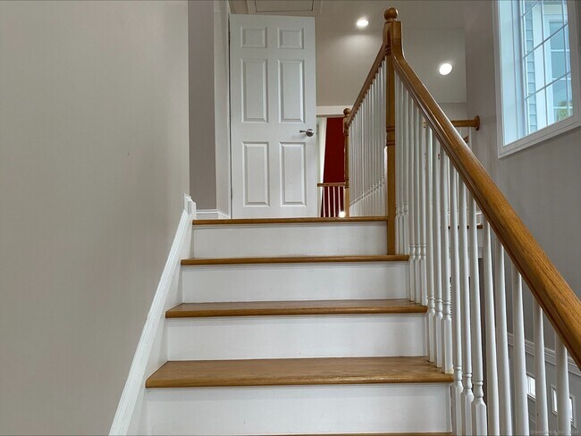 Building Photo - 40 Copper Square Dr