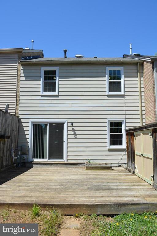 Building Photo - 714 Hurley Ave