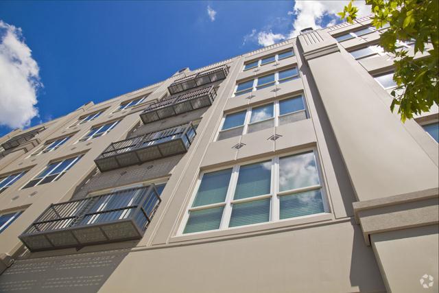 Building - Maxwell Apartments
