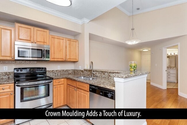 Building Photo - 15125 Michelangelo Blvd